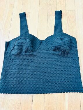 H&M Black Textured Cropped Tank with Scalloped Trim